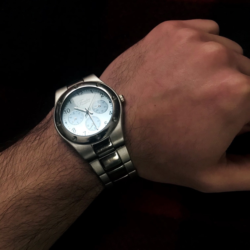 Men’s stylish watch, custom size, aqua face, used